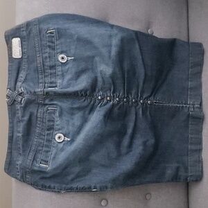 DKNY Ruched skirt women's sz 3 jean unique ruched back 5" back slit Sexy…